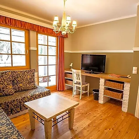 Hotel Kinderhotel Appelhof 4*